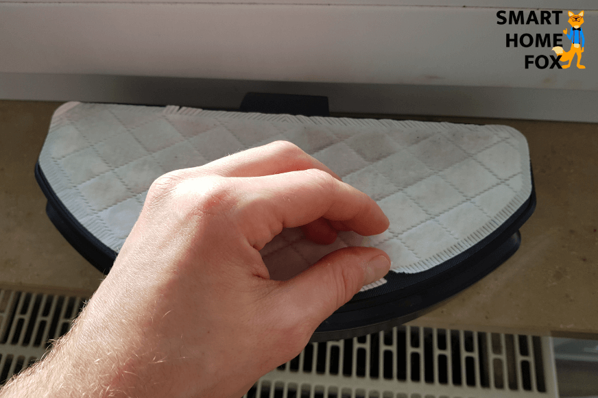 Ecovacs Deebot OZMO T8 одноразовая салфетка рвется сбоку 